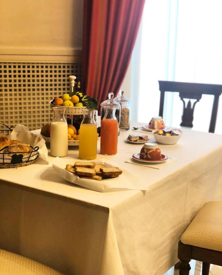 ナポリ Artis Domus Bed & Breakfast エクステリア 写真